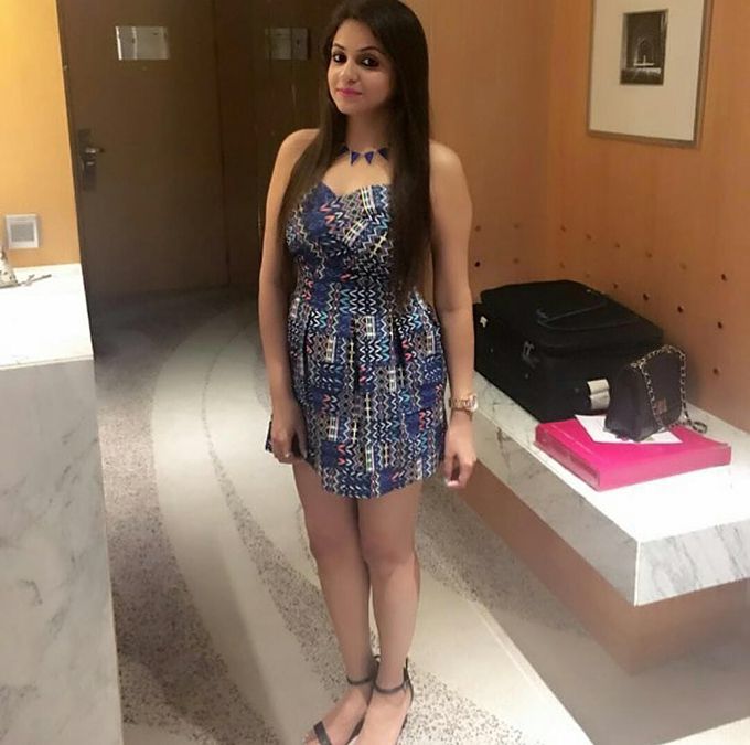 Juhu Escorts | Choose VIP Models & Call girls service 24/7