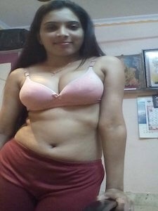 Andheri-Escorts-Services-From-Call-Girls-in-Andheri-East-and-West-13-225×300-1